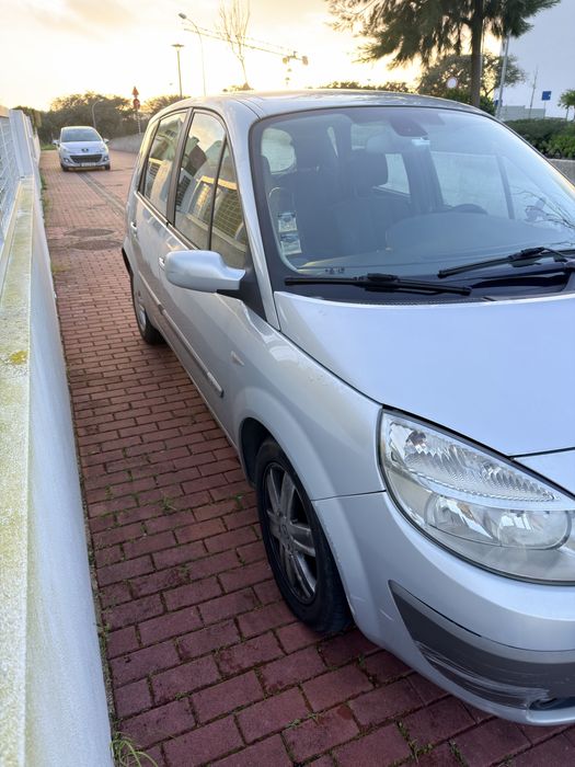 Renault Scenic II 1.5 dCi (2004) – Fiável, Económico e c/ Pneus Novos