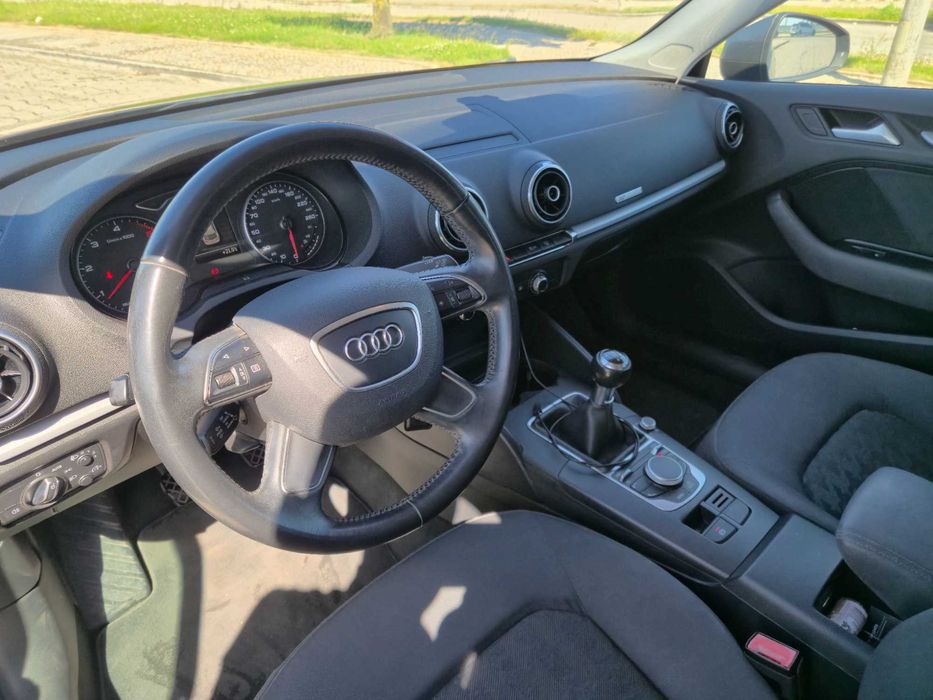 Audi A3 Sportback 8V 2016 Cinza — Muito Estimado | Mecânica Impecável