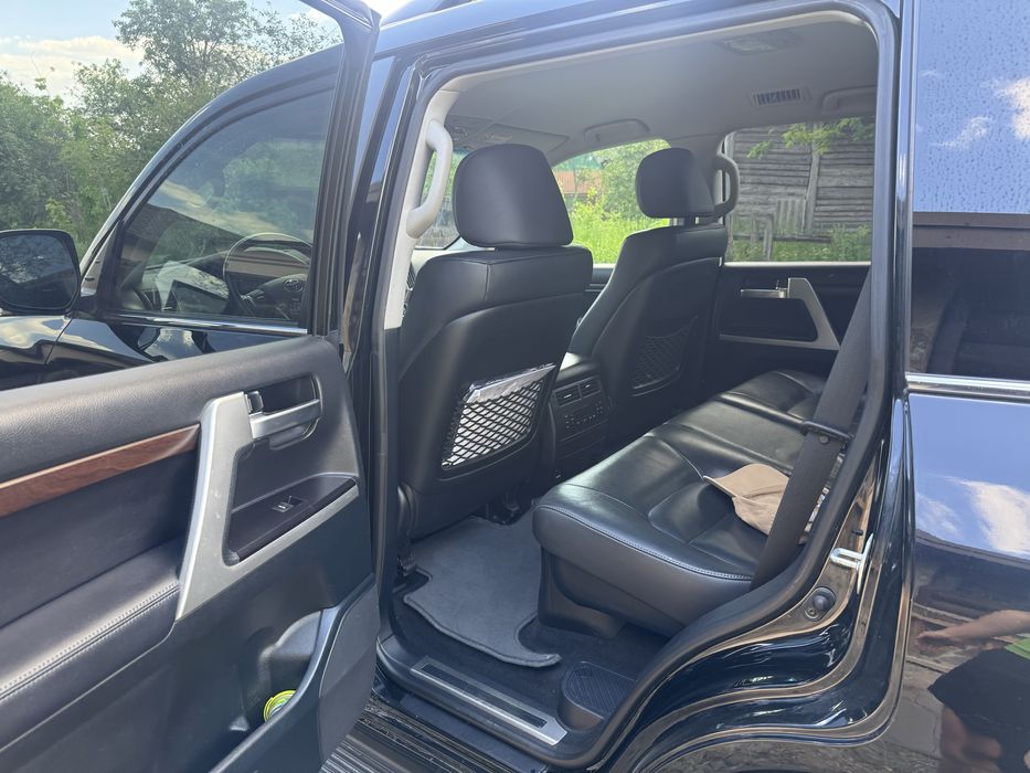 Продам TOYOTA LAND CRUISER 200! Перший власник