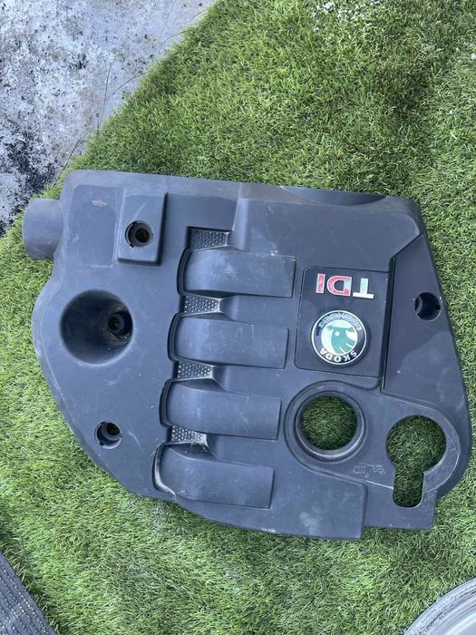 Кришка двигуна шкода суперб 1.9 дизель