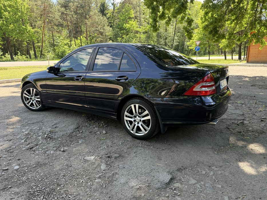 Mercedes-Benz C-Class 2007 VIN WDB2030461A953027 фото оголошення 2 з 8