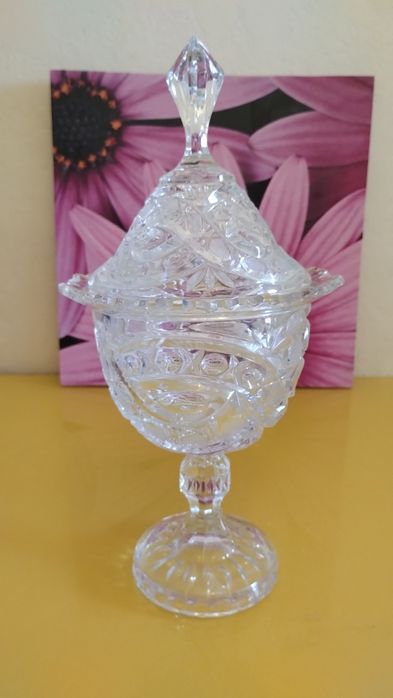 Цукерниця кришталева