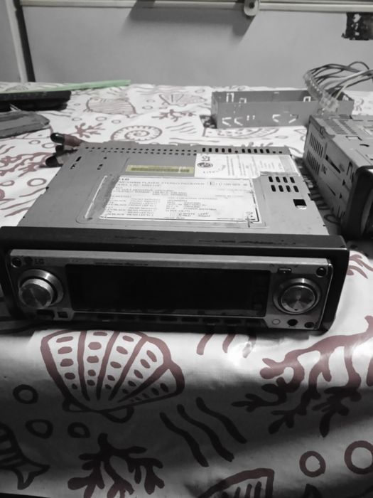 Vendo 2 aparelhos para carro