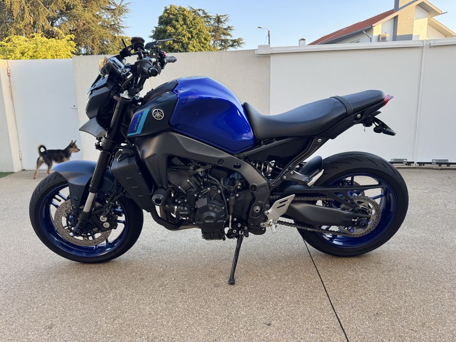 Yamaha MT-09 2023 — Akrapovic + Extras