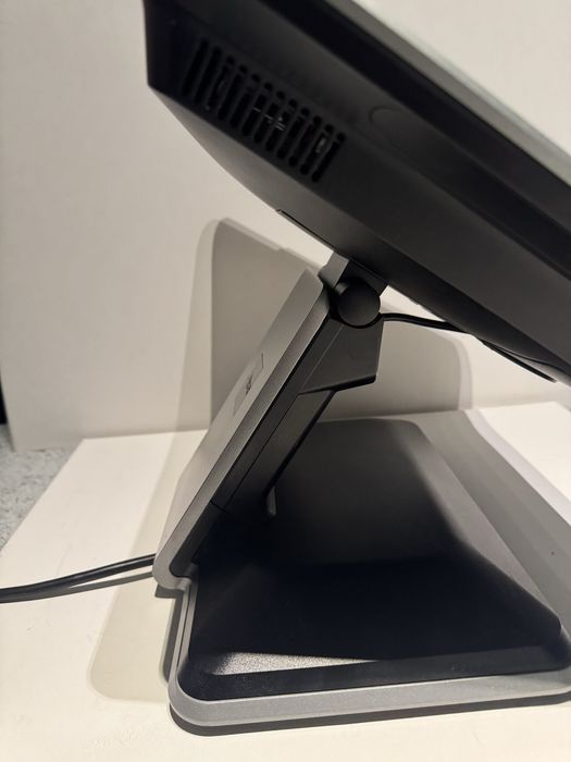 Terminal Dotykowy NCR RealPOS XR7