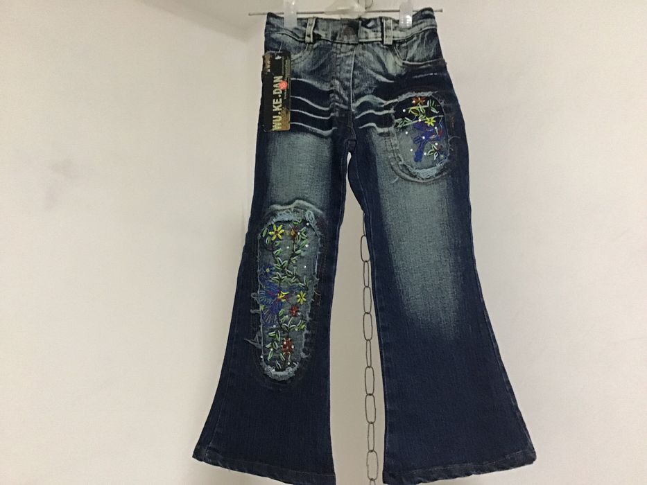 джинсы на девочку клеш р. 116 новые