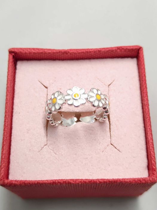 Srebrna (S925) regulowana obrączka białe kwiatki