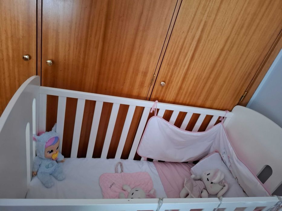 Berço com colchão