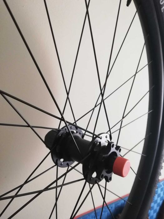 Rodas Novas Specialized Alloy 29 com 30 mm de diâmetro interno