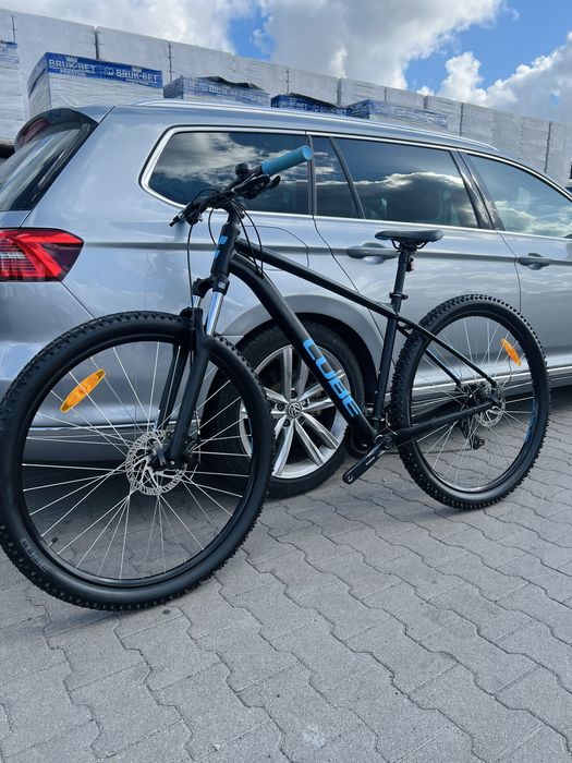 Cube Aim Race w wersji kolorystycznej black'n'azure