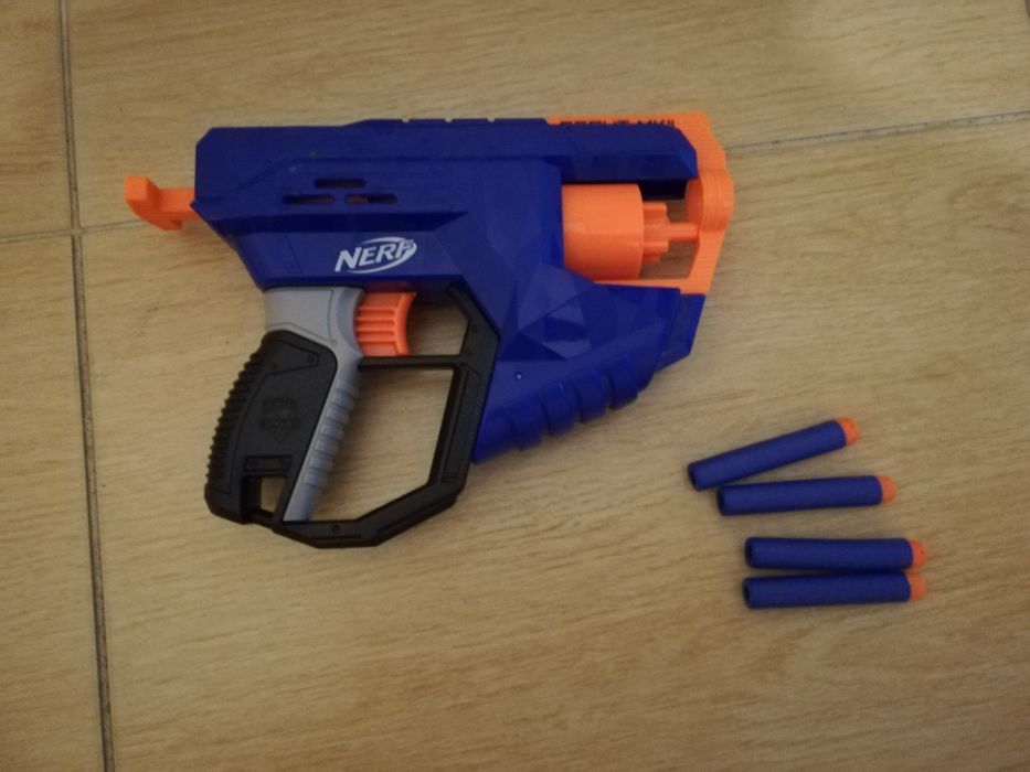 Nerf e acessórios