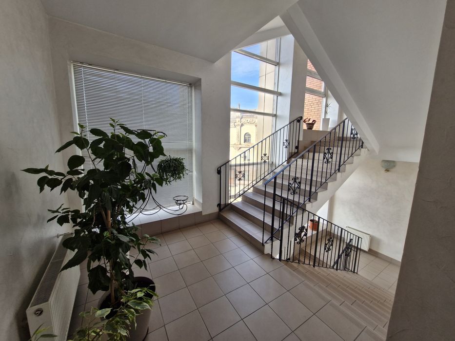 Ексклюзивна пропозиція! 3-х кімнатна квартира! Центр міста!