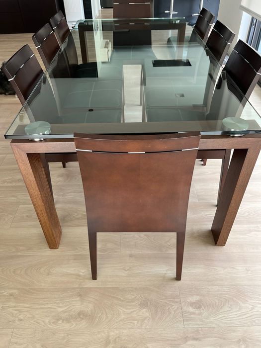 Sala de Jantar - conjunto de mesa e cadeiras