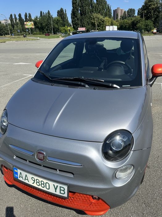 Продам Fiat 500e