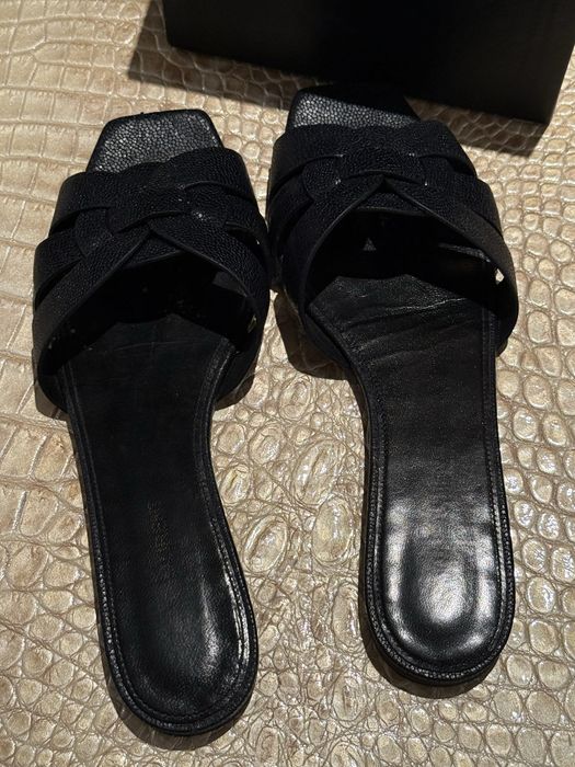 Sandálias Saint Laurent