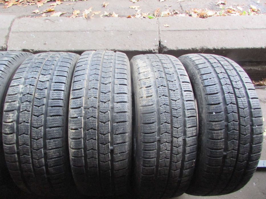 215/60/16с комплект зимових шин Nexen WinGuard WT1