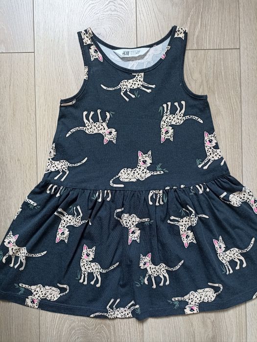 Sukienki dla dziewczynki 98/104