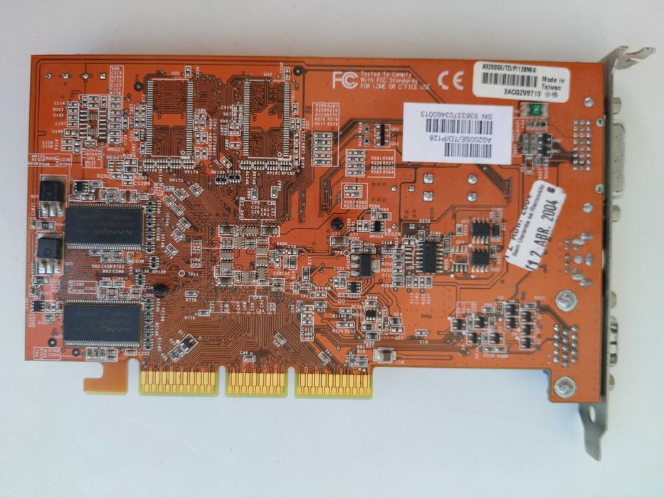 Placa Gráfica ASUS Radeon A9200SE / 128M64298890051713121