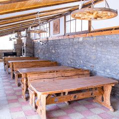 Здається житло подобово, тихе місце.