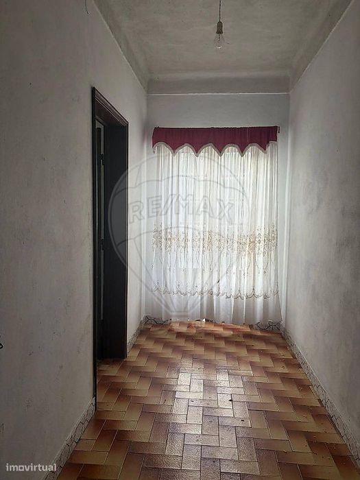 Moradia T4 para venda