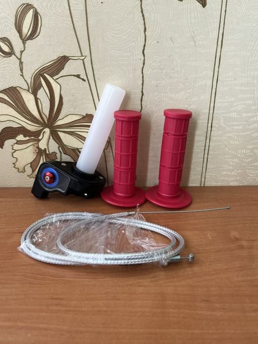 Короткоходная ручка газа мото, комплект трос+ грипсы.