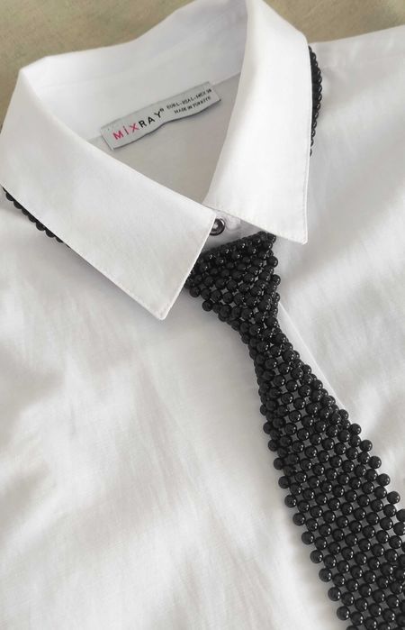 Краватка чорна з бусин