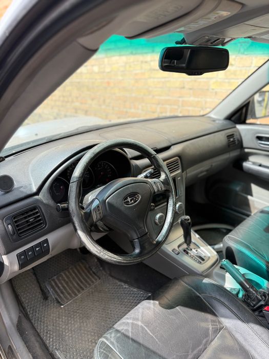 Subaru Forester 2005 2.5T