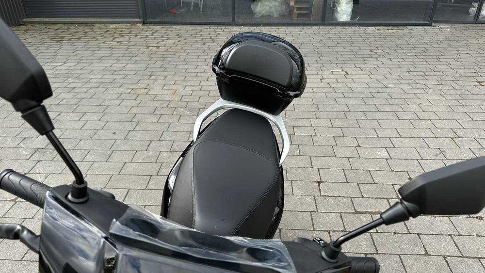 Електроскутер YADEA GT20