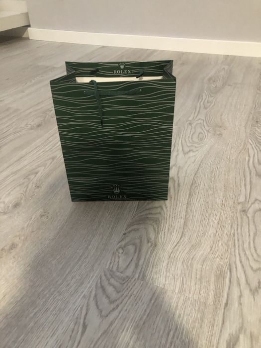 Rolex preto e vermelho