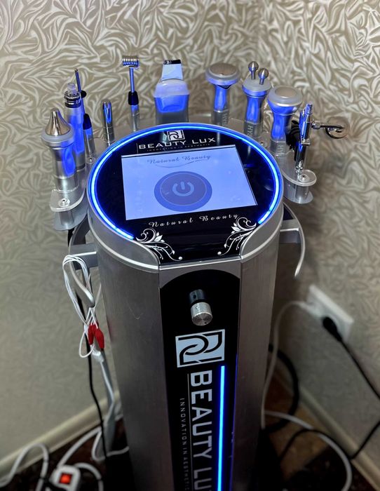 Продаю апарат для комсетологічних процедур для косметологів