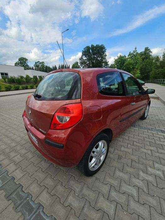 Renault Clio Automat - 1.6b - 2006r