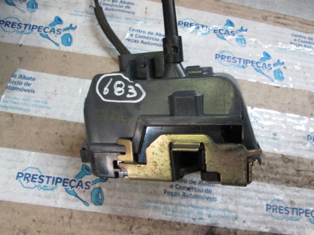 Fechadura / fecho porta trás esquerdo RENAULT Grand Scénic II (JM0/1_)