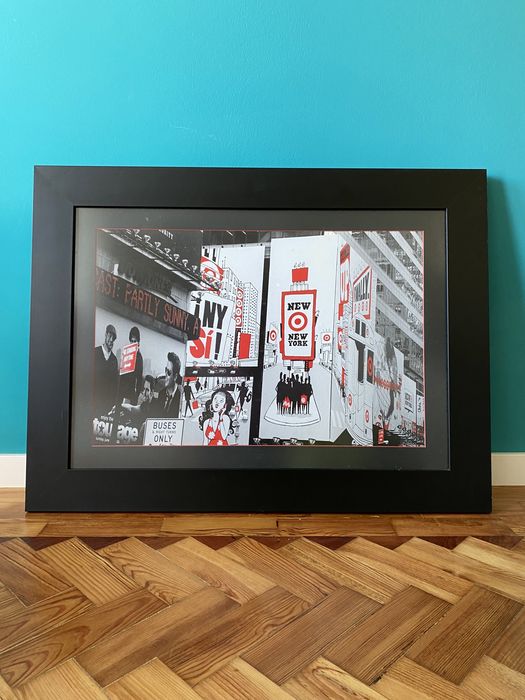 Selling a frame with a photograph of New York (90x67).