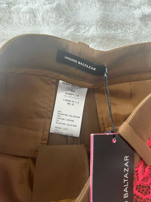 Calções de senhora com renda de NUNO BALTAZAR