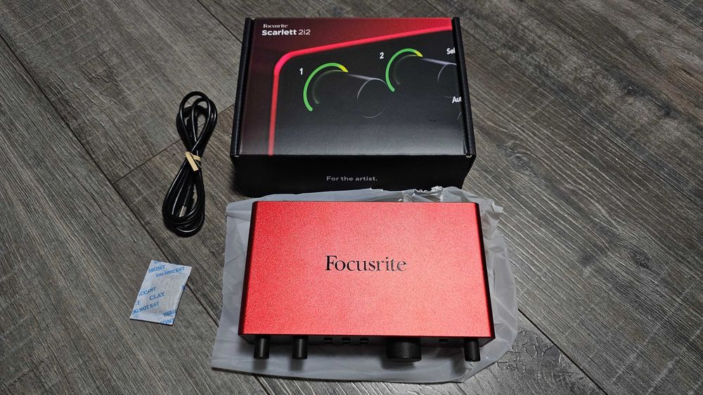 Focusrite Scarlett 2i2 4th Gen | Interfejs audio USB