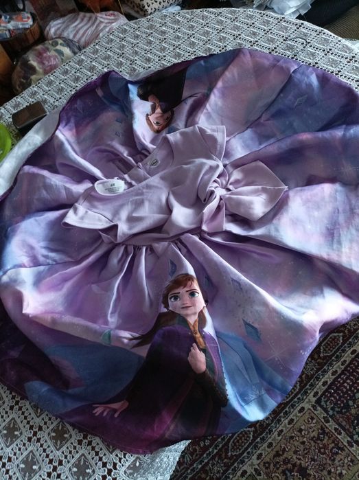 Sukienka Disney roz 110/116