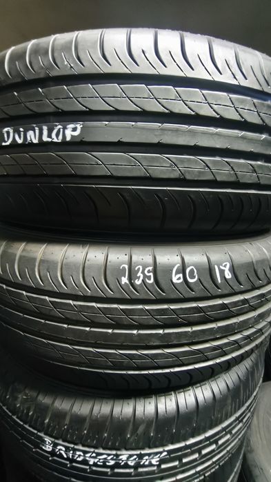 Pneus  235/60/18