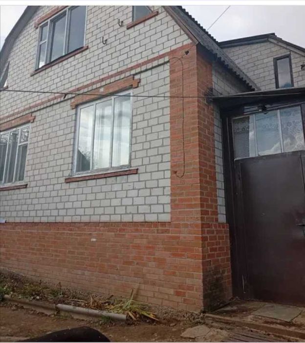 Продам дом в Будах. Газовое отоплен. Участок 25 сот . Тихий район. TB