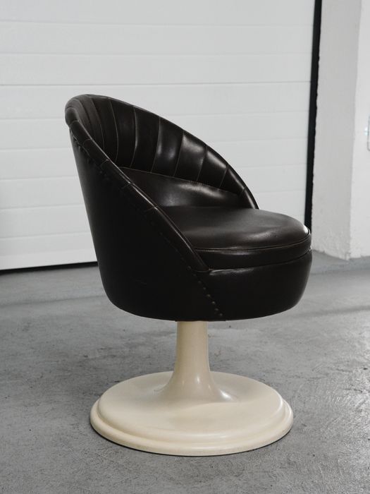 Cadeira giratória vintage