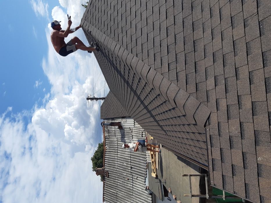 Строительство домов. Кладка кирпича,газоблока.