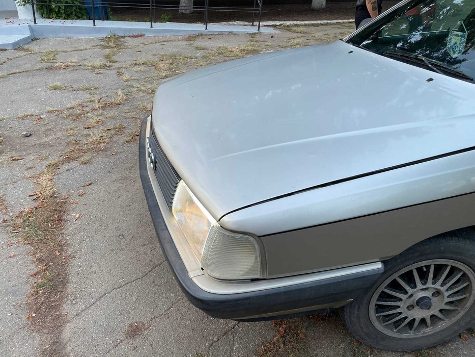 Продам Audi 100 C3
