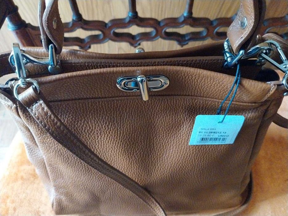 Mala em pele, nova com etiqueta