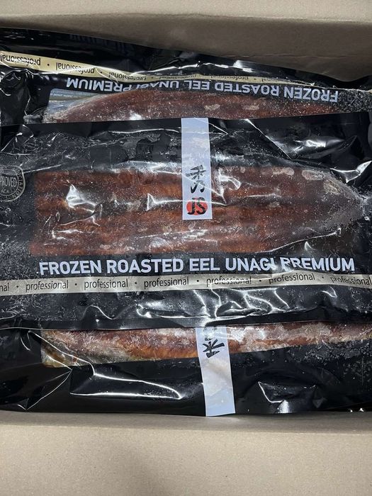 Угорь в соусе унаги. Отлично подходит для суши.