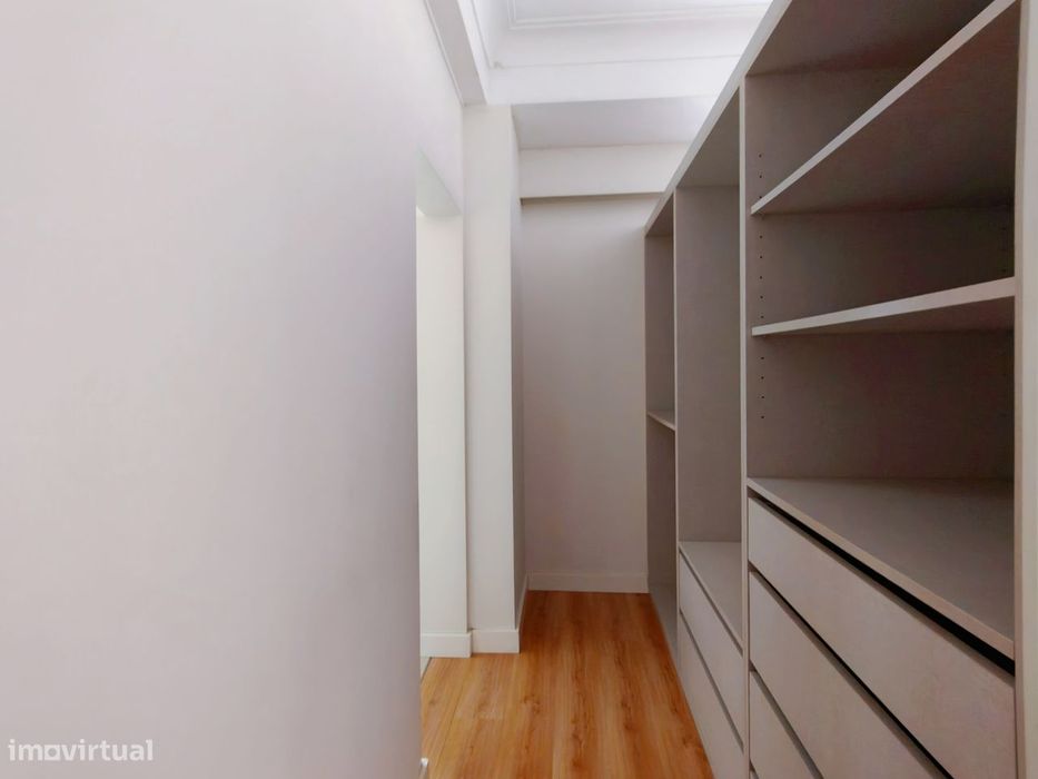 Apartamento T4 Mobilado no Centro de Aveiro