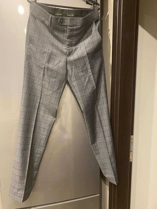 REMUS UOMO nowe eleganckie spodnie męskie 70% wełna