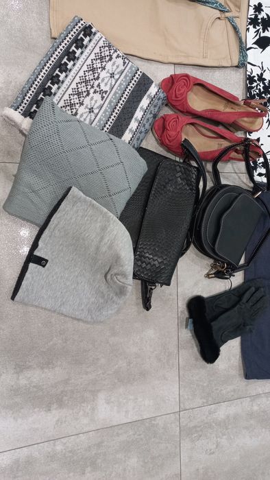 Zestaw ubrań spódnica sukienka torebka buty
