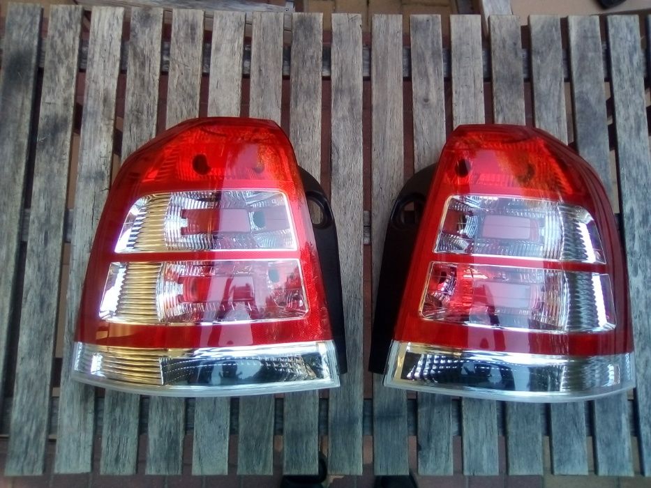 OPEL ZAFIRA B LIFT 2008 lampy tyl komplet idealne