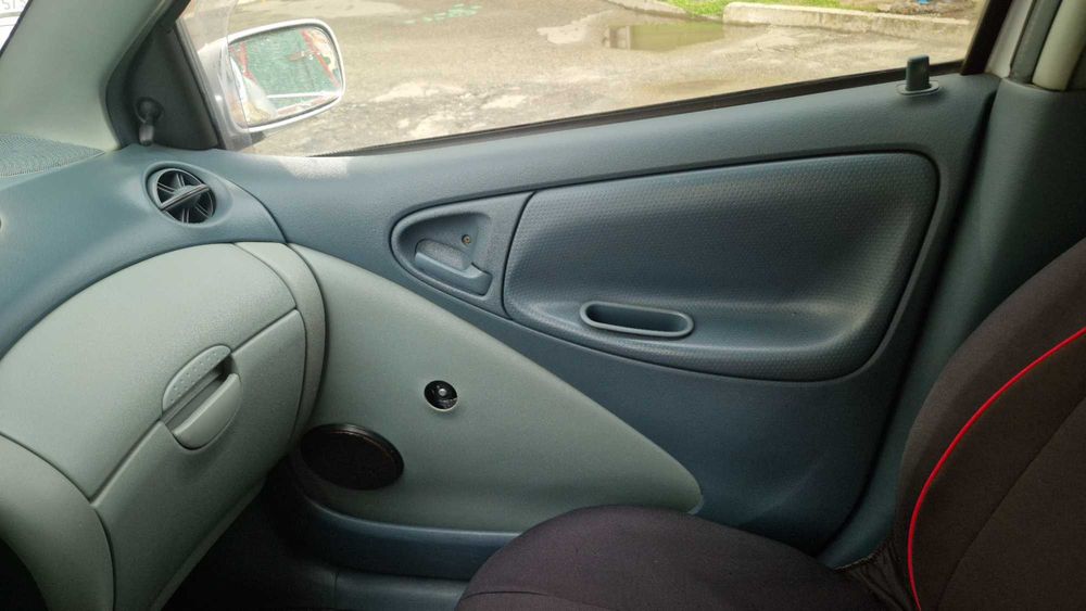 Продам Toyota Yaris