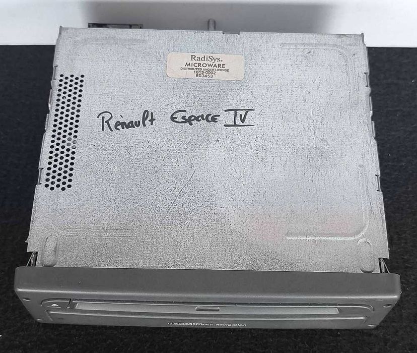 Caixa / Leitor CDs 8200339751 - RENAULT LAGUNA II Grandtour