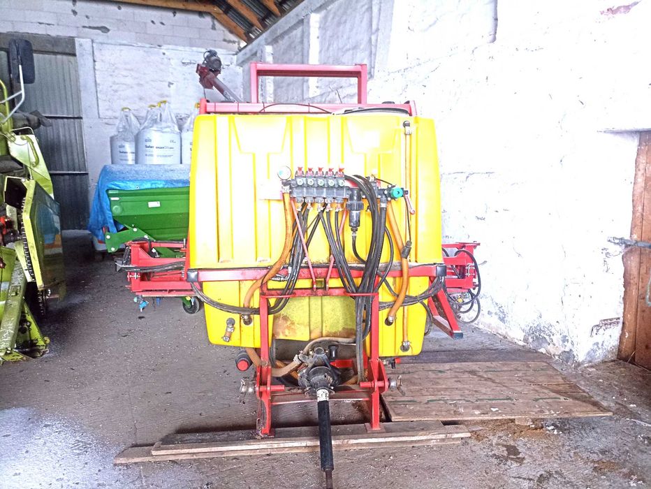 Sprzedam Opryskiwacz zawieszany